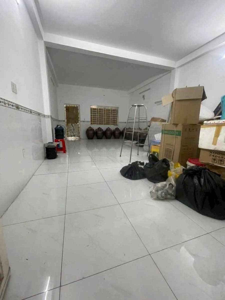 Cho thuê nhà 1 trệt 2 lầu 100m2 Dĩ An 13 triệu/tháng - Ảnh 1