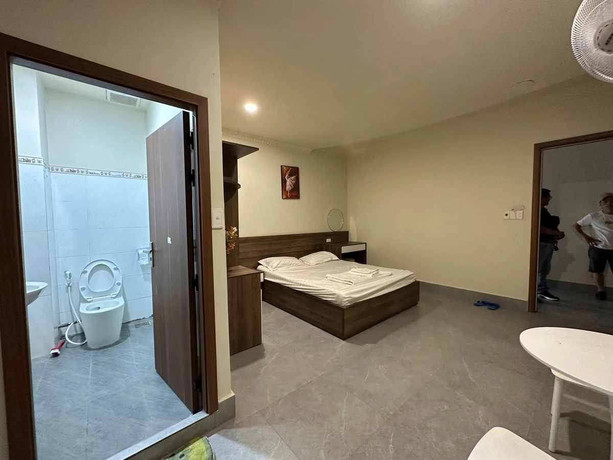 Bán khách sạn cao cấp 300m² tại Việt Sing, Thuận An, Bình Dương - 22 tỷ - Ảnh thu nhỏ 4