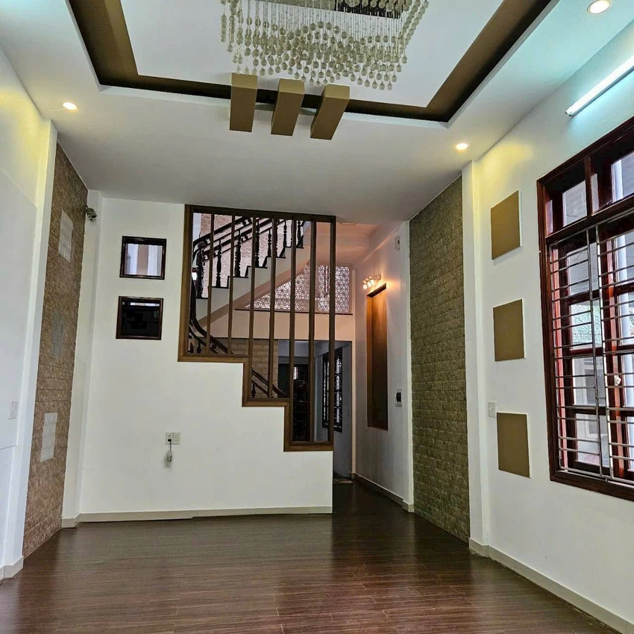 Nhà 3 tầng 4 phòng ngủ, 120m2, mặt tiền Đào Duy Anh, Huế - Ảnh thu nhỏ 2