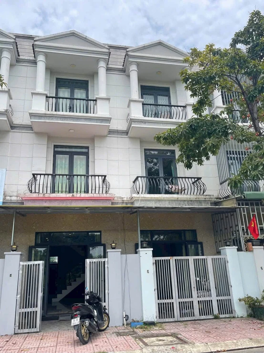 Nhà cho thuê 4PN Phúc Đạt Phú Lợi, 11 triệu/tháng - Ảnh thu nhỏ 2