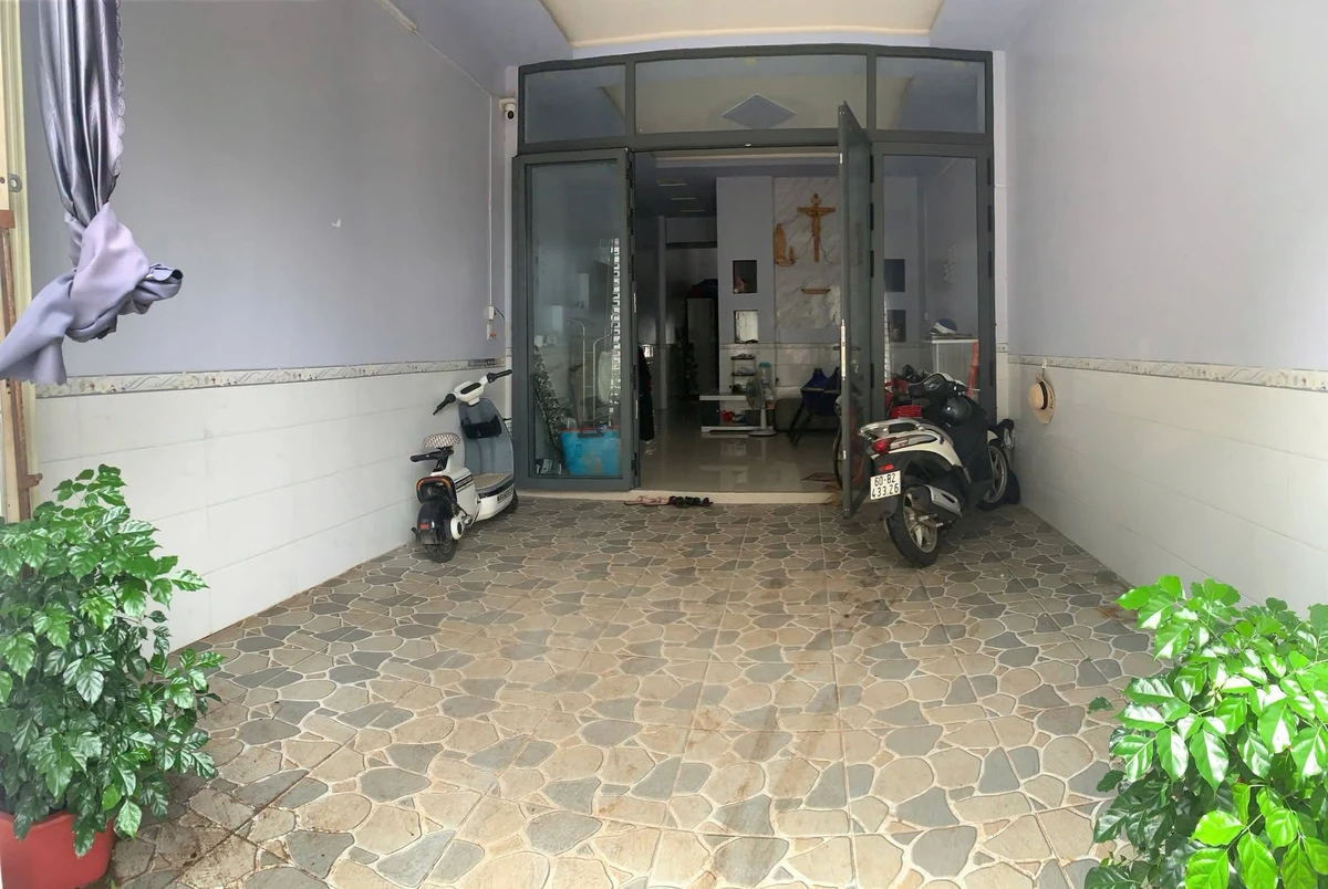 Bán nhà gác lửng 3PN Trần Phú, Long Khánh, Đồng Nai, 1 tỷ 950 triệu - Ảnh 1