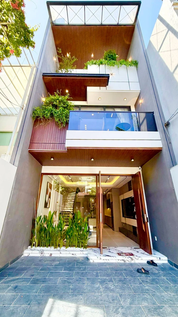 Bán nhà 3 tầng mới xây, 100m², Hoà Xuân, Đà Nẵng, 7,95 tỷ - Ảnh thu nhỏ 2