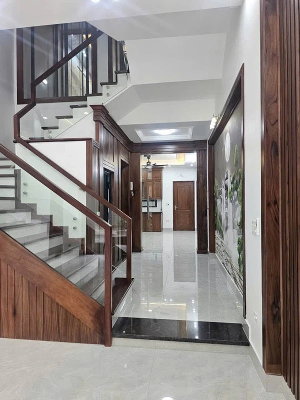 Bán nhà 4 tầng 67,5 m2 có thang máy TP Hải Dương