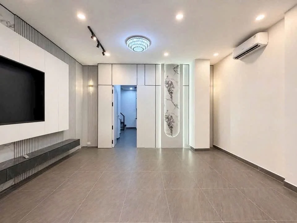 Bán nhà 4 tầng BTCT 56m2, 4PN 3WC đường Bùi Đình Túy, Bình Thạnh - Ảnh 1