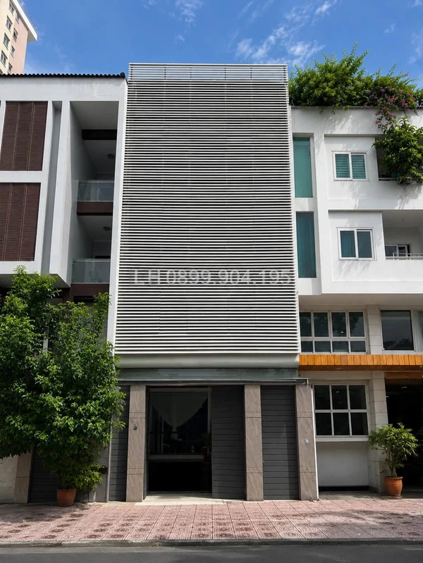Cho thuê tòa nhà 6x20m 5 lầu thang máy Nguyễn Hữu Cảnh Q1