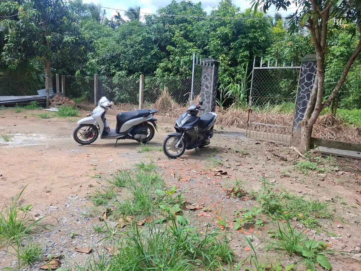 Bán nhà và đất 490m² tại Phú Mỹ, giá 630 triệu - Ảnh 1