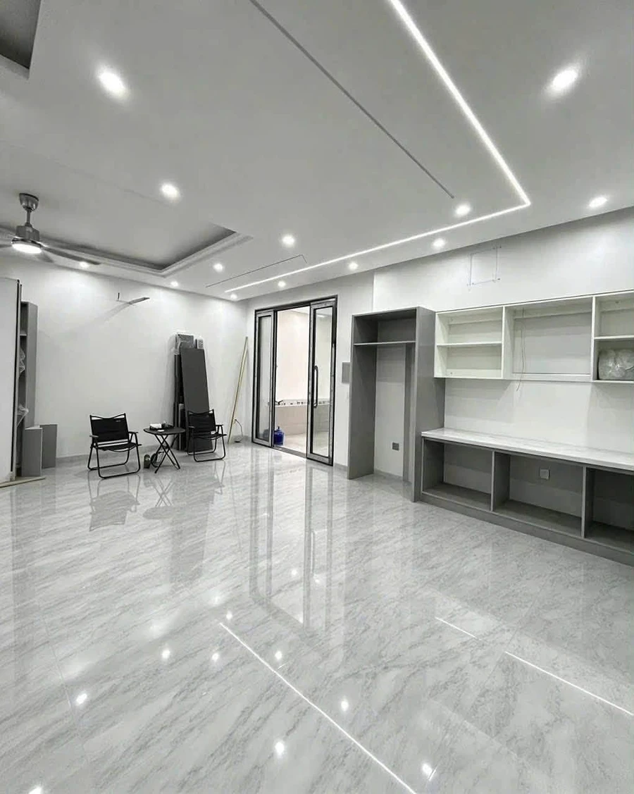 Bán nhà 4 tầng 4 PN 60m² Chợ Hàng - Ảnh thu nhỏ 3