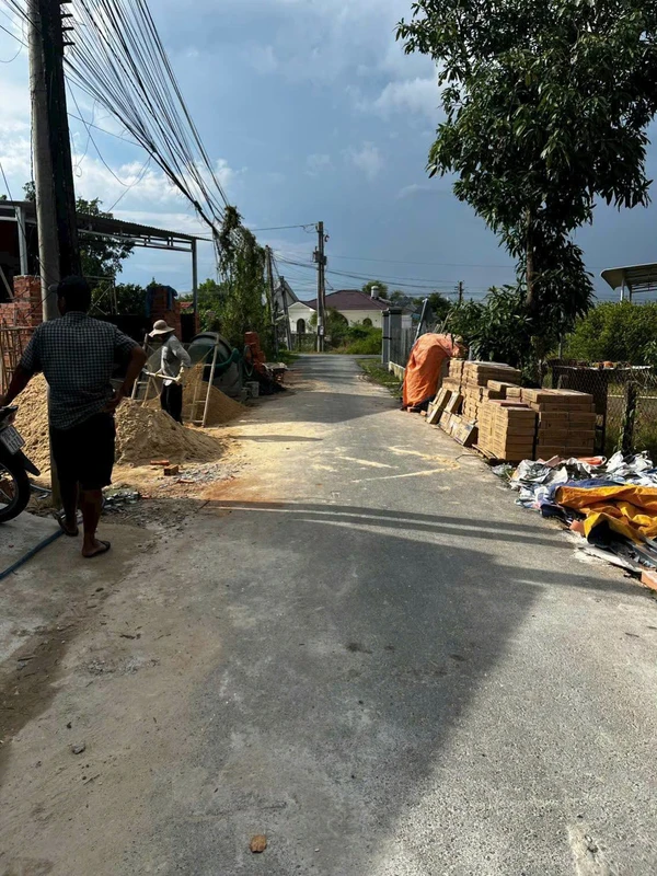 Bán nhà mới mặt tiền đường nhựa 5x20 khu phố Thanh Phước, phường Thanh Điền giá 870 triệu