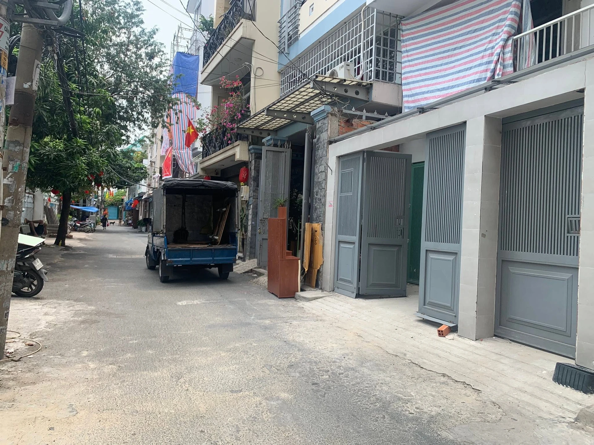 Nhà bán 4 tầng 4PN Hẻm xe hơi Quận 1 gần chợ Bà Chiểu 7.5 tỷ - Ảnh 1