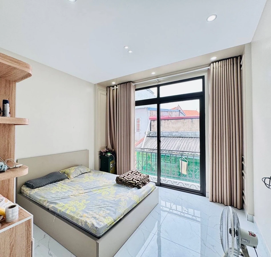 Bán nhà 4 tầng 40m² 4 ngủ Hồ Sen 3.65 tỷ - Ảnh thu nhỏ 3