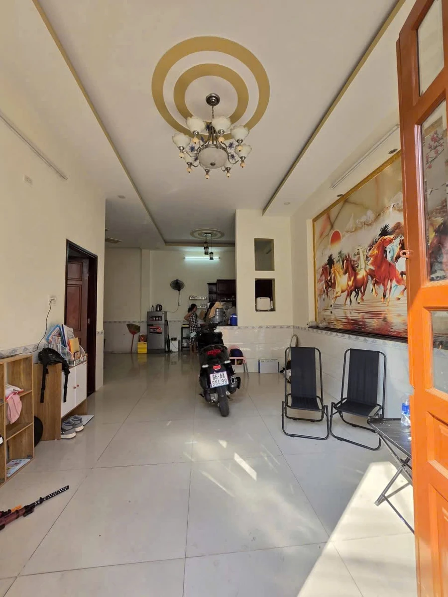 Bán nhà 1 trệt 1 lầu 80,2m2 4 tỷ 450 Tân Đông Hiệp - Ảnh thu nhỏ 2