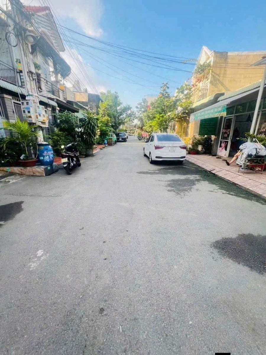 Bán dãy trọ góc 2 mặt tiền 87m2, 3 tỷ 490 triệu, Q.12 - Ảnh 1