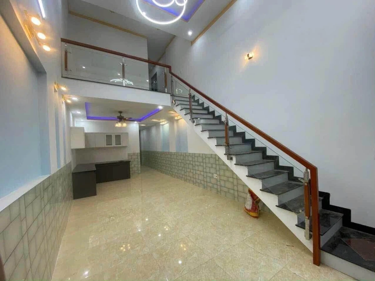 Bán nhà 2PN + 5 phòng trọ 200m² 3 tỷ 150 triệu - Ảnh thu nhỏ 2