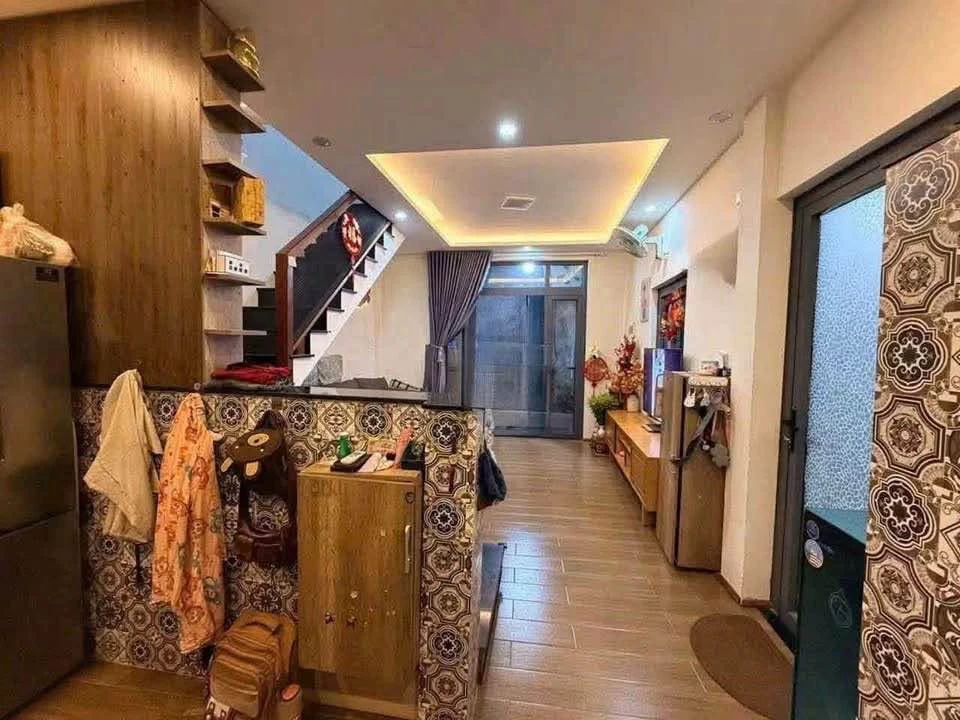 Bán nhà 2 tầng 62.4m2, 2PN 2WC, gần Tháp Đôi, Q1 - Ảnh thu nhỏ 2