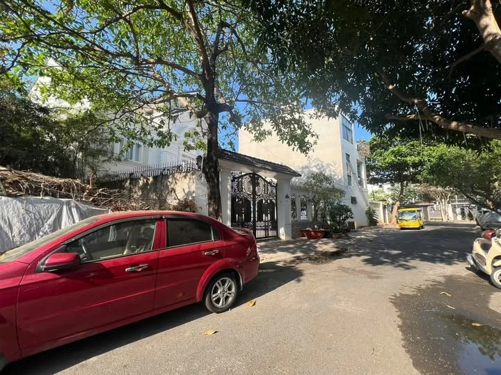 Bán đất biệt thự 253,7m2 Vũng Tàu gần biển Bãi Sau 20 tỷ - Ảnh 1