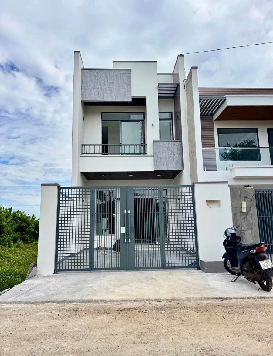 Nhà mới 115m2, 3PN, 2WC, full nội thất 2.45 tỷ ở BMT - Ảnh thu nhỏ 2