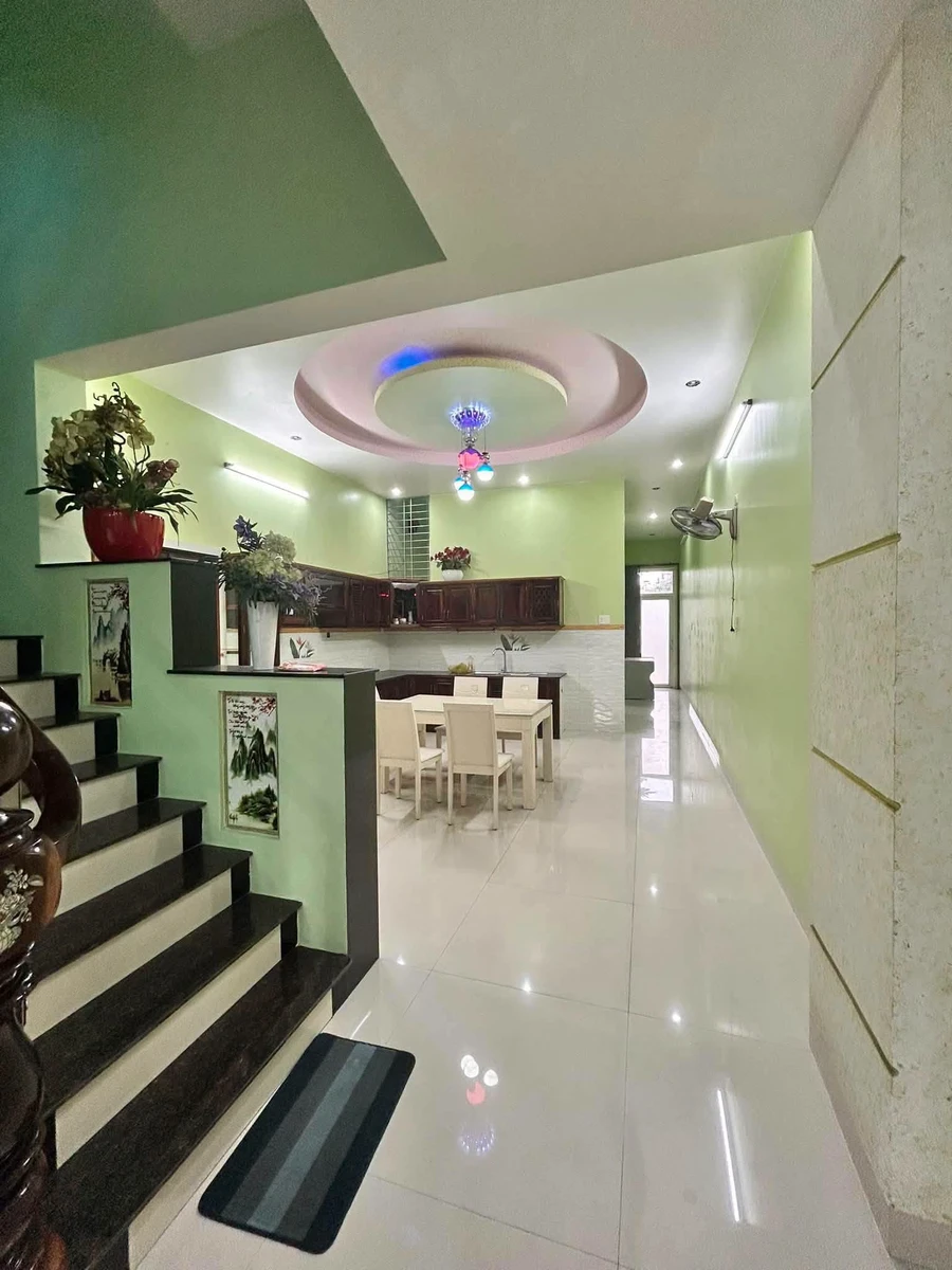 Bán nhà mặt tiền Nguyễn Du 100m² Quận 1 giá 5,5 tỷ - Ảnh thu nhỏ 2