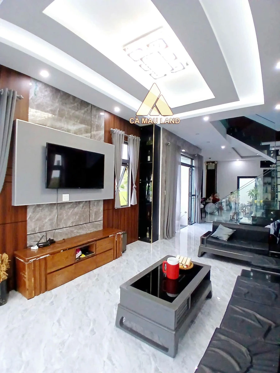 Nhà 2 lầu 100m² hiện đại, 3 phòng ngủ, giá 3 tỷ Cà Mau - Ảnh thu nhỏ 3