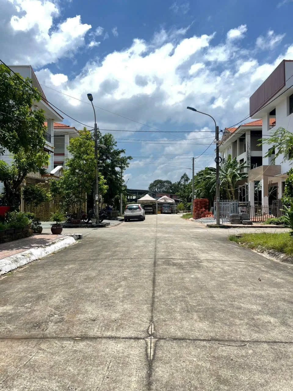 Bán biệt thự 200m2 đường Hùng Vương, TP Bà Rịa, giá 4,65 tỷ - Ảnh 1
