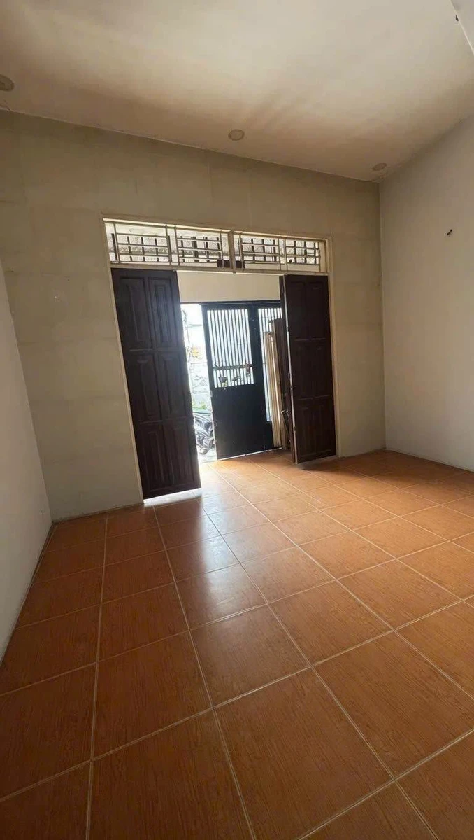 Bán gấp nhà 4x14m 2 lầu 1 lửng đường Âu Cơ, Tân Phú giá 5,9 tỷ - Ảnh thu nhỏ 4