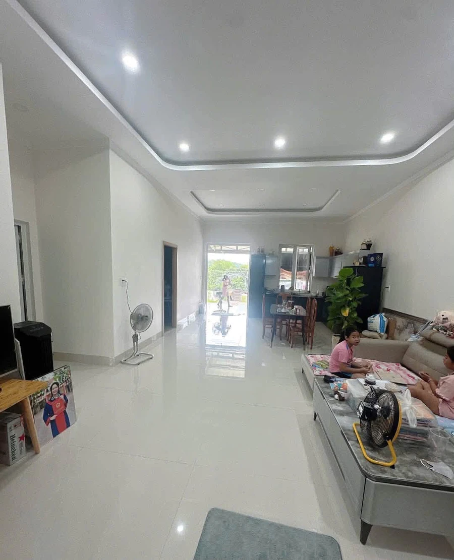Bán nhà tân phú: 10x27 thổ cư 100. Giá 2tỷ4 - Ảnh thu nhỏ 2