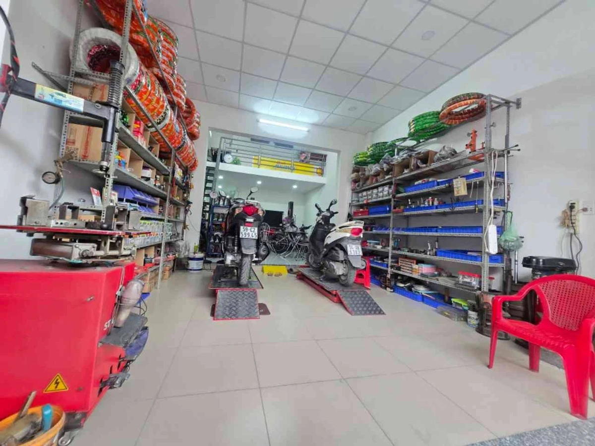 Bán nhà mặt tiền kinh doanh 77m² đối diện Vạn Phúc City, Hiệp Bình, Thủ Đức – 5,95 tỷ - Ảnh thu nhỏ 2