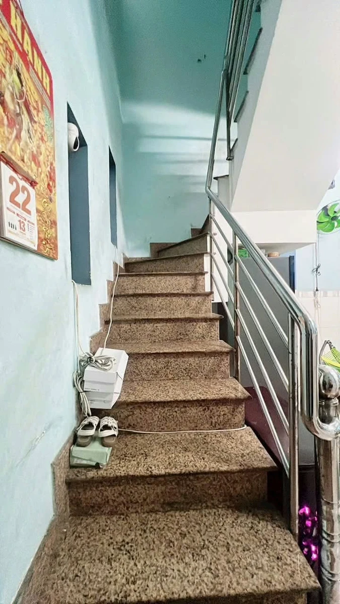 Bán nhà Quận 4 100m² kinh doanh 6 tỷ 3 - Ảnh thu nhỏ 5