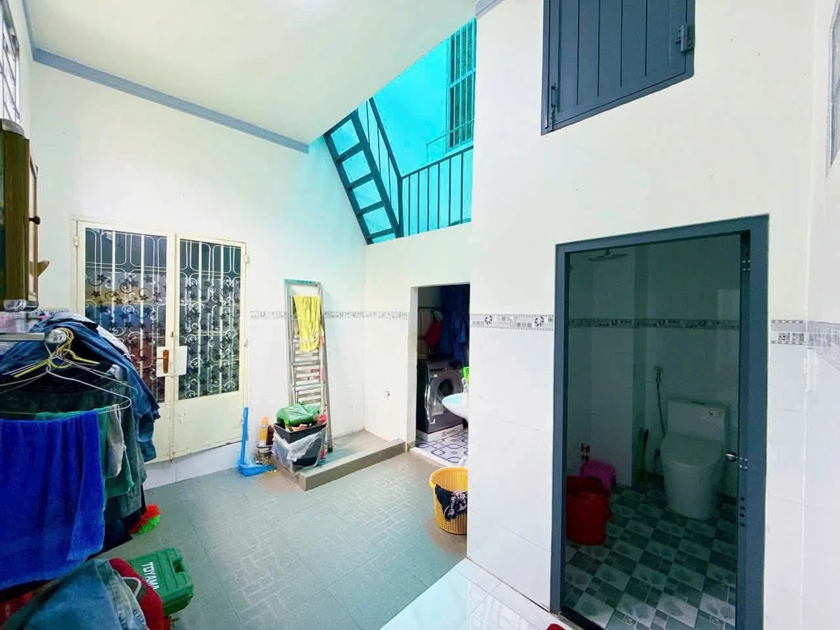 Bán nhà 1 trệt 1 lầu 118m2, 5 phòng ngủ gần chợ Lý Văn Sâm, Phường Tam Hiệp - Ảnh thu nhỏ 5