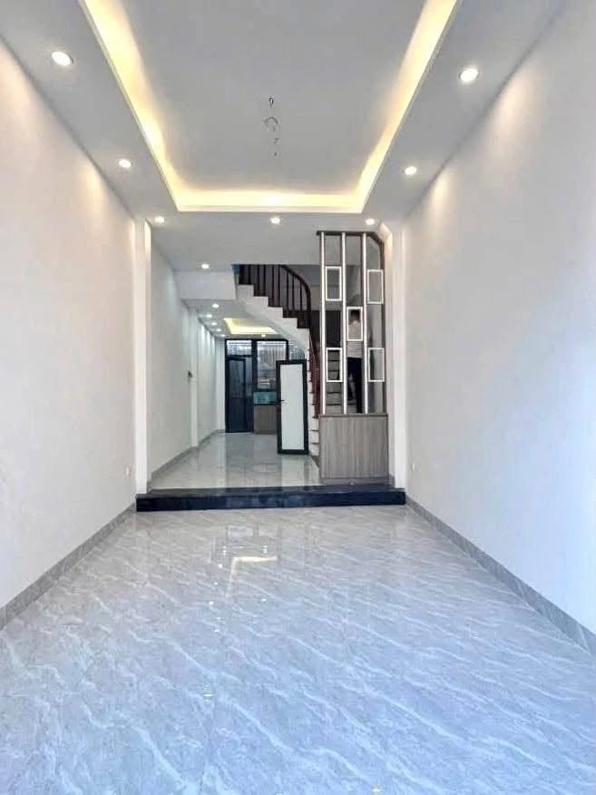 Nhà bán 4 tầng 49m2 Tượng Đài Phùng Đan Phượng 4 tỷ - Ảnh thu nhỏ 3