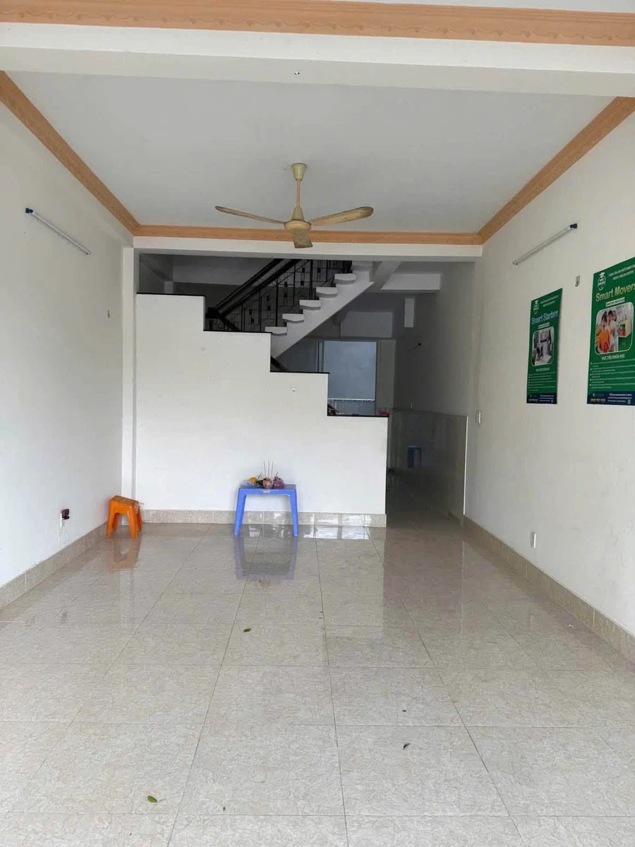 Cho thuê mặt bằng 4x16m, 1 trệt 3 lầu đường Huỳnh Thúc Kháng, Vũng Tàu, giá 20 triệu/tháng - Ảnh thu nhỏ 2