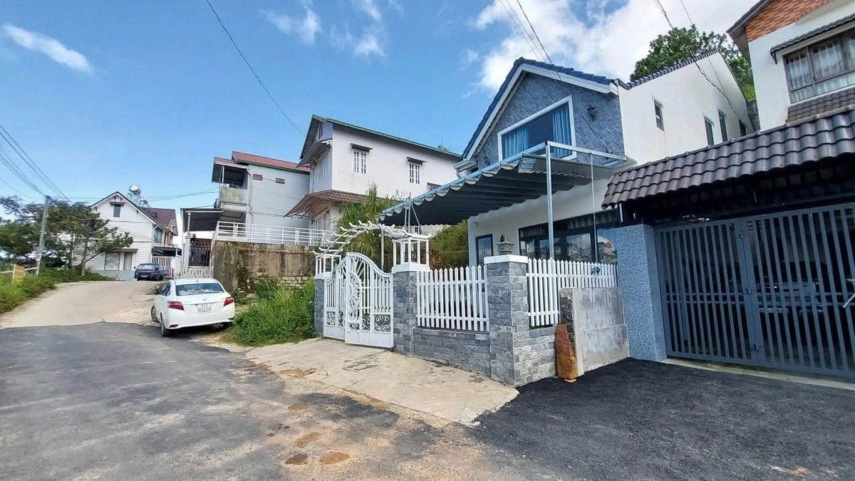 Bán villa 2 mặt tiền 192m² Đà Lạt 9.6 tỷ - Ảnh 1
