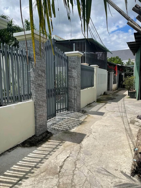 Bán nhà hẻm Nha Trang 92m² 2.2 tỷ Phường Tây