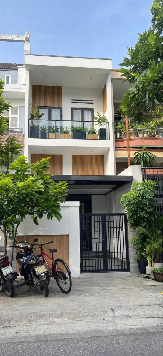 Bán nhà mặt tiền đường Hải Sơn, Đà Nẵng, 67m2, 2,5 tầng, giá 6,75 tỷ - Ảnh thu nhỏ 2