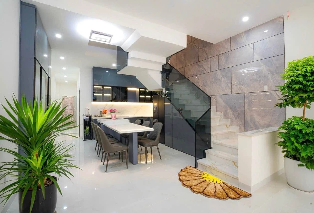 Bán nhà mặt tiền Phùng Tá Chu 104m² sát biển Mỹ Khê Nha Trang - Ảnh thu nhỏ 2