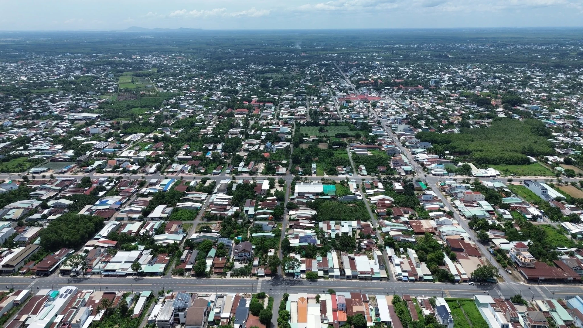 Bán đất thổ cư 283,7m² ngang 10m có nhà cấp 4 tại Long Thành, Hòa Thành, Tây Ninh - Ảnh 1