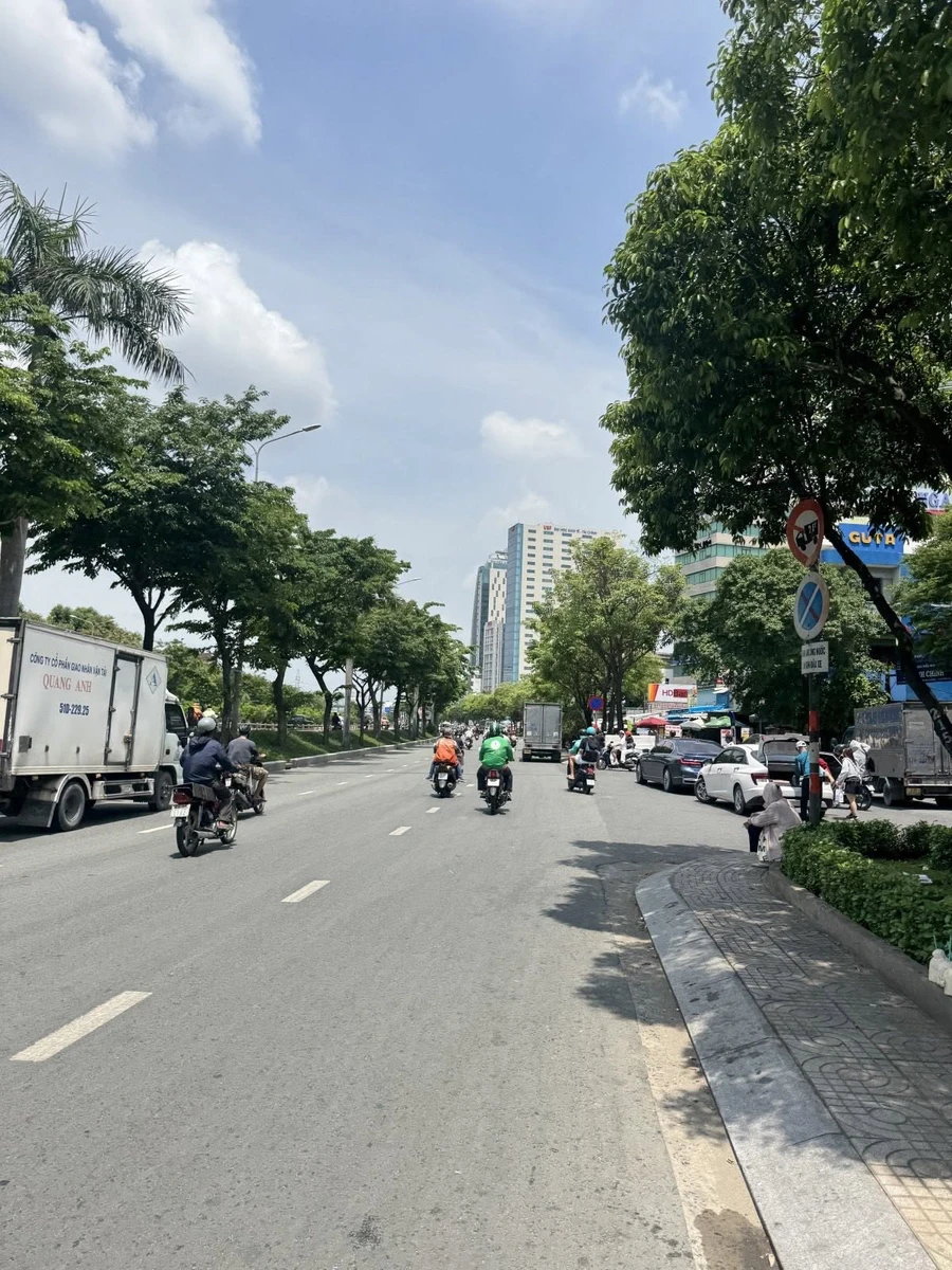 Bán nhà hẻm xe hơi 89m² 3 tầng, Quận 1, 11.9 tỷ - Ảnh thu nhỏ 2