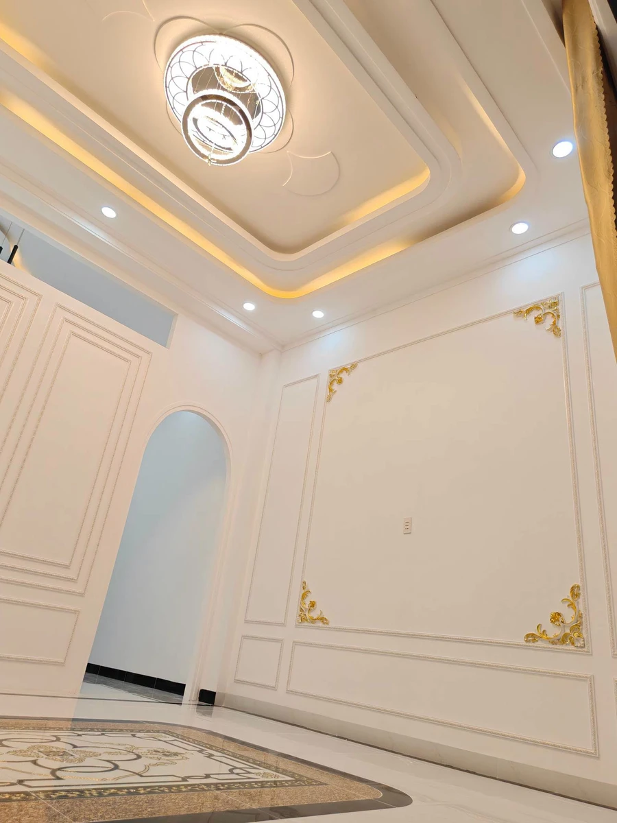Bán nhà tân cổ điển 5x28m, 100m2, 3 phòng ngủ, hẻm Trịnh Phong Đáng, Long Hoa, Tây Ninh - Ảnh thu nhỏ 3