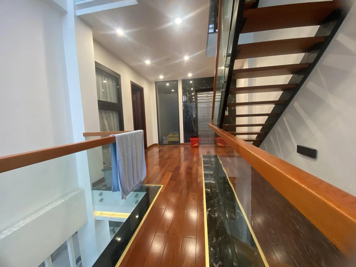 Bán nhà 5 tầng 83m² thang máy Phú Nhuận 15 tỷ - Ảnh thu nhỏ 3