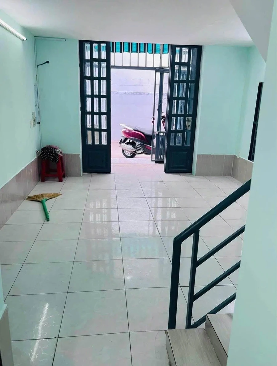 Bán nhà 1 trệt 1 lầu 41m2, 2PN, giá 2,85 tỷ gần Cao Đẳng Công Thương, Phước Long B - Ảnh thu nhỏ 4