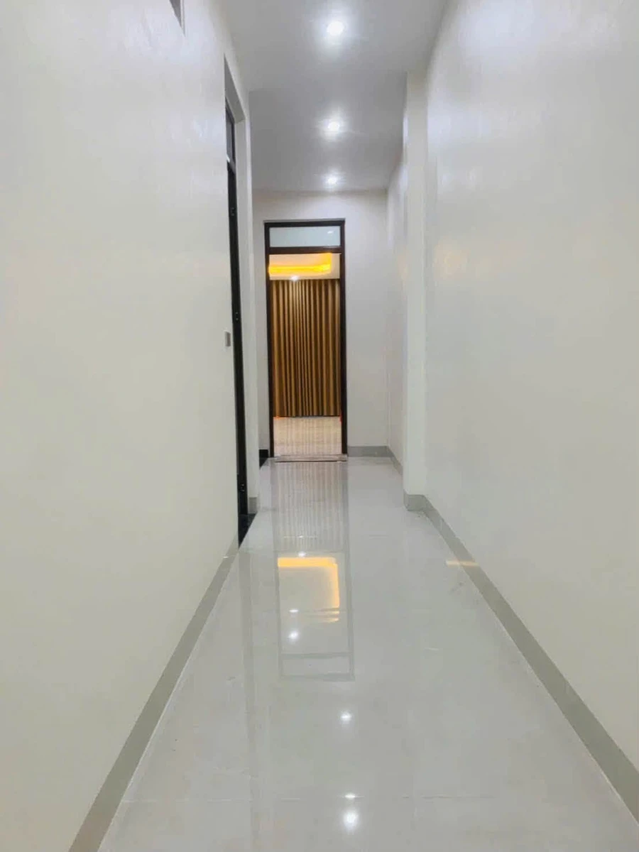 Bán nhà 3 tầng 4 PN 120m² phố Hạc Thành Quận 12 - Ảnh thu nhỏ 3