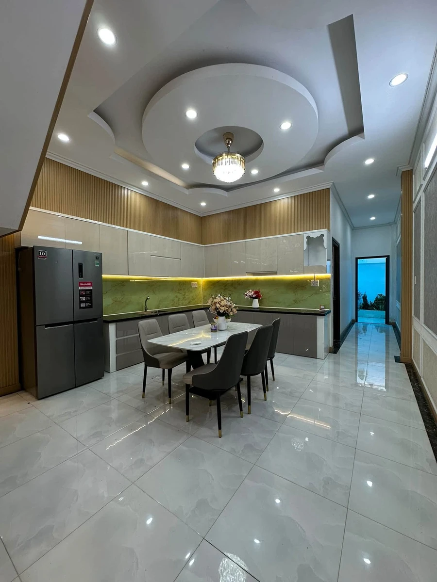 Nhà tân cổ điển 4 phòng ngủ 138m2, giá 3,38 tỷ - Ảnh thu nhỏ 3