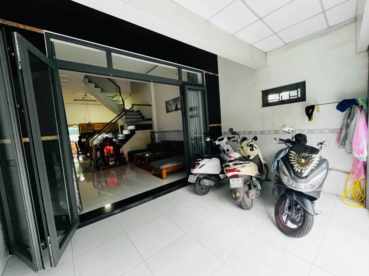 Bán nhà phố 3 tầng 65m² Linh Xuân Thủ Đức 7,8 tỷ - Ảnh thu nhỏ 2