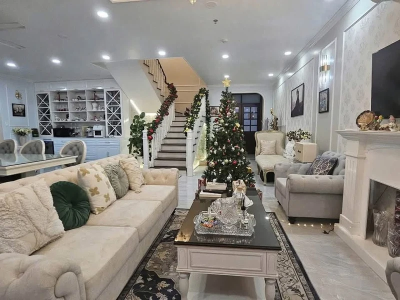 Cho thuê/bán penthouse duplex 4PN 220m2 Him Lam Riverside Q7