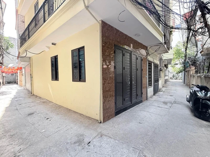 Bán nhà 6 tầng 3PN 40m2 mặt tiền Cầu Giấy, Hà Nội - 11 tỷ