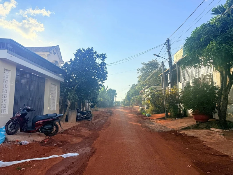 Bán đất tặng nhà Lê Duẩn Pleiku 100m² 1 tỷ 299 triệu
