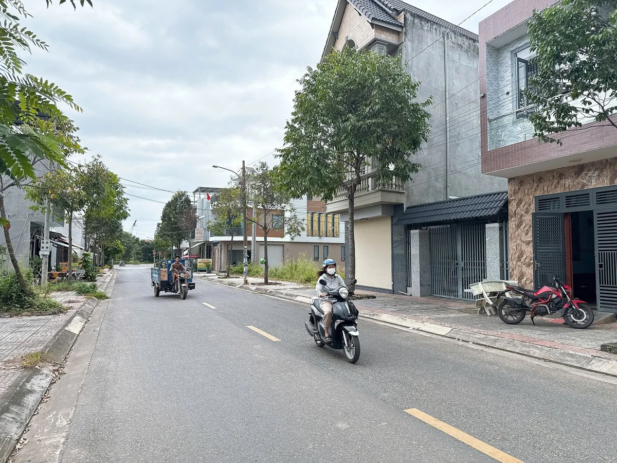 Bán biệt thự 330m2 Đường 11b, Hoà Long, Bà Rịa - 5,2 tỷ - Ảnh thu nhỏ 3