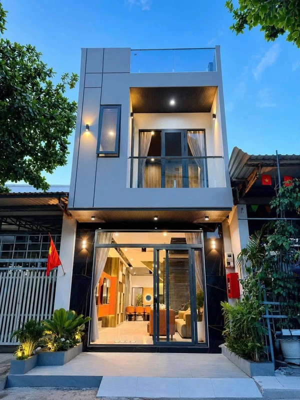 Bán nhà 2 tầng 95m2 đường Hà Huy Tập, Đà Nẵng