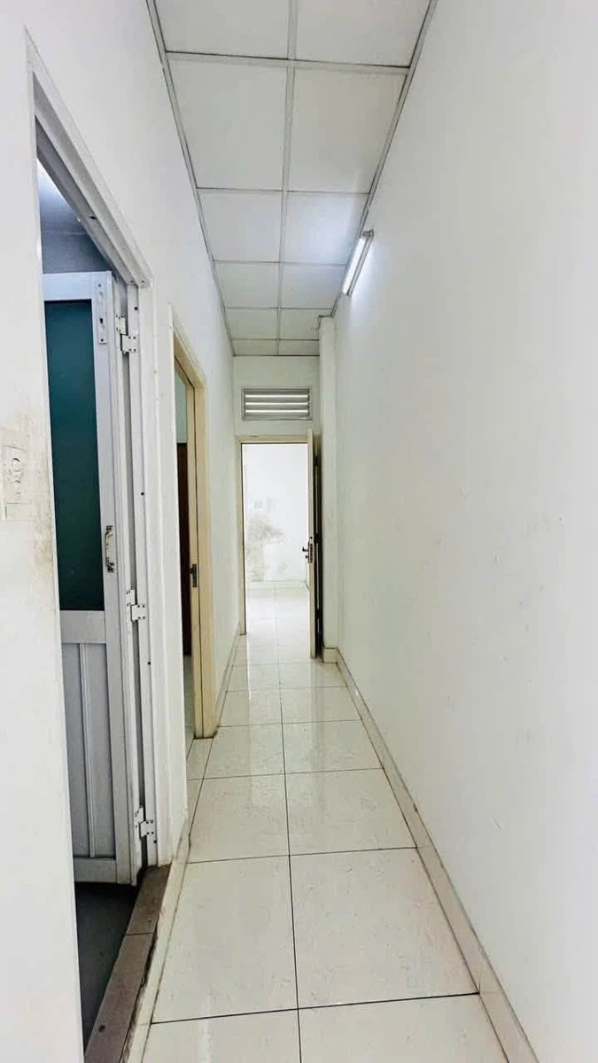 Bán nhà 2 tầng 105m2, 2 mặt hẻm xe hơi trước sau, Hiệp Phú, Quận 9 - Ảnh thu nhỏ 5