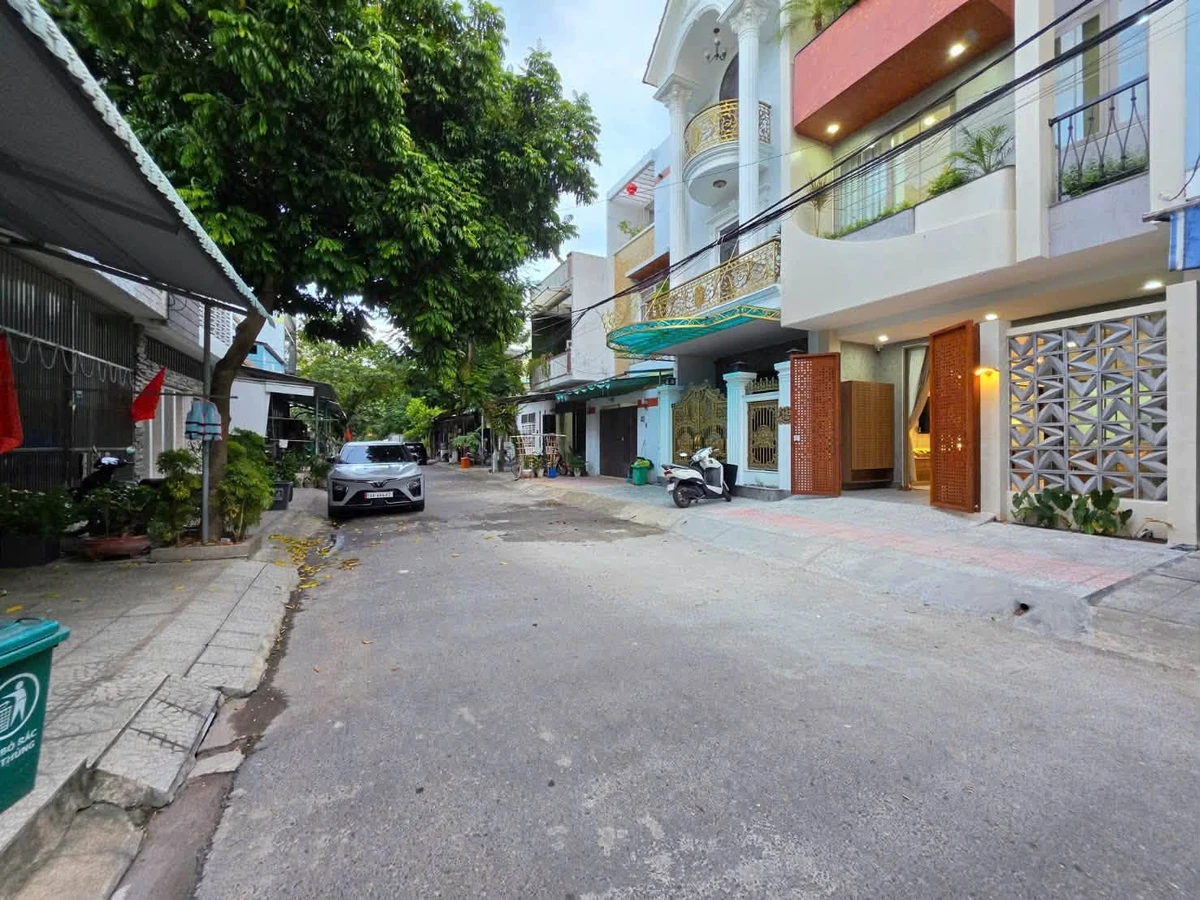 Bán nhà 3 tầng 210m² Lê Văn Sĩ Đà Nẵng 7,95 tỷ gần biển - Ảnh thu nhỏ 4