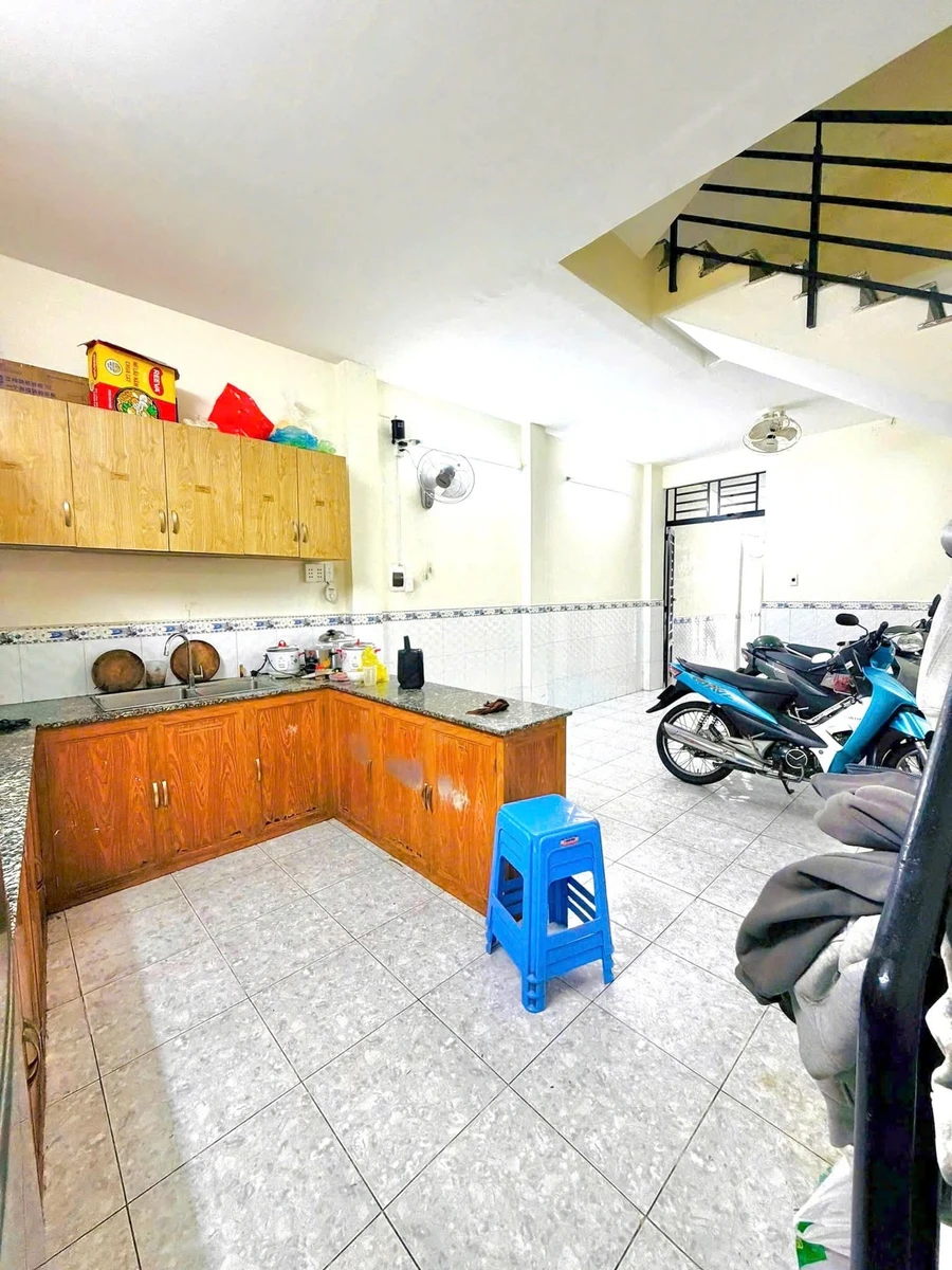 Bán nhà 4 tầng 42m² 5PN Quận 10 CMT8 - Ảnh thu nhỏ 3